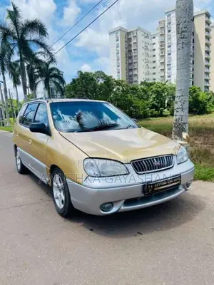 Kia Carens 2000 Car (Used)
