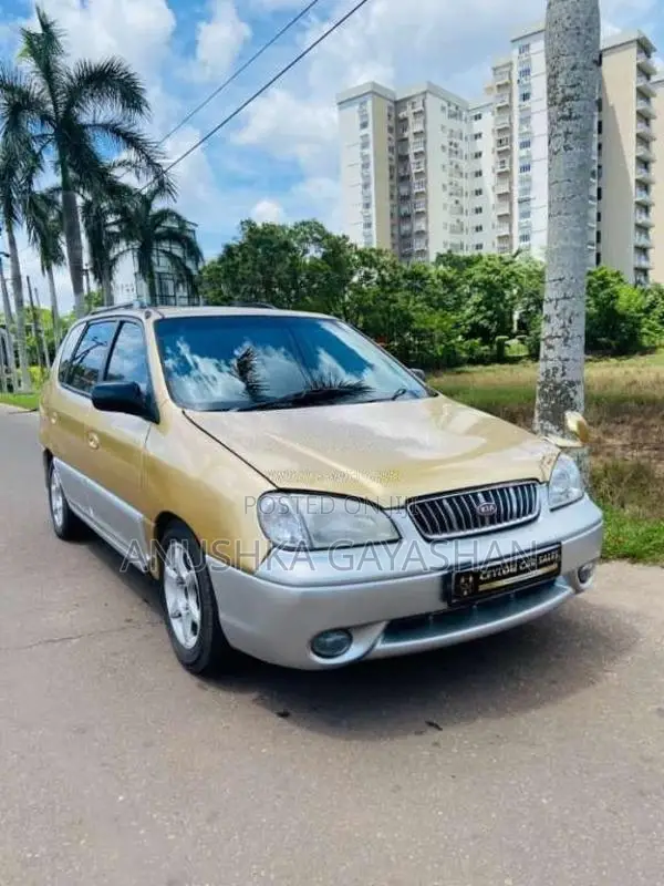 Kia Carens 2000 Car (Used)