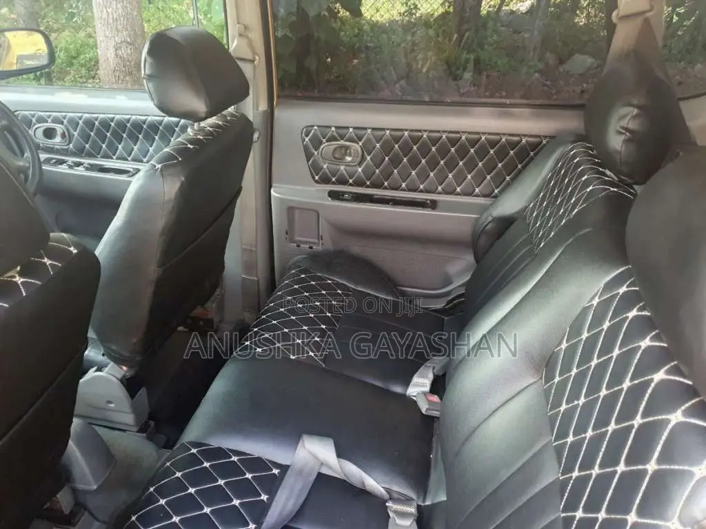 Kia Carens 2000 Car (Used)