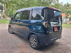 Toyota Roomy Custom G 2023 Car Unregistered (Recondition)