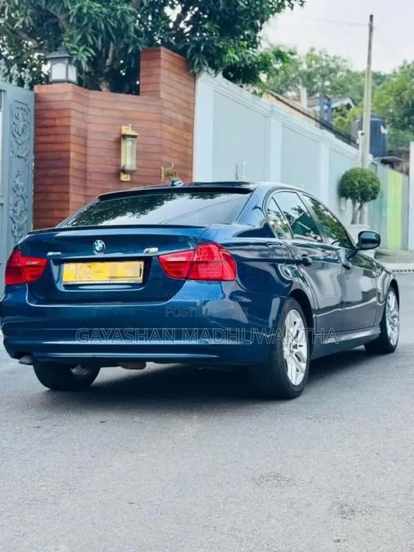 BMW 320 2011 Car (Used)