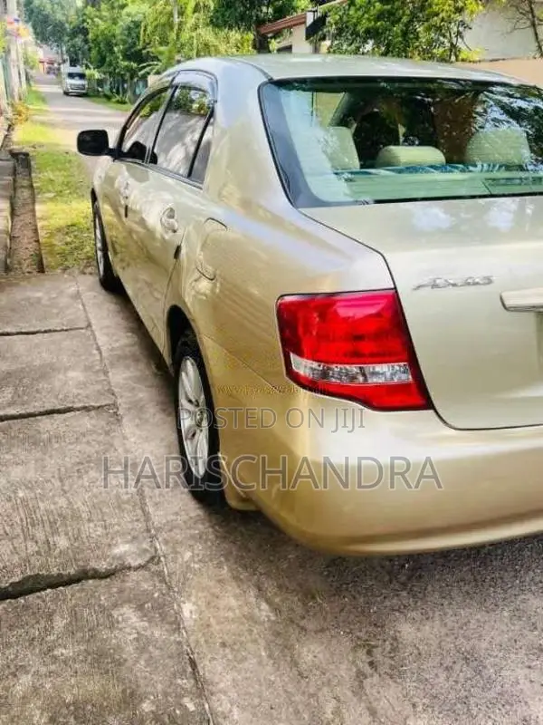 Toyota Axio 2011 Car (Used)