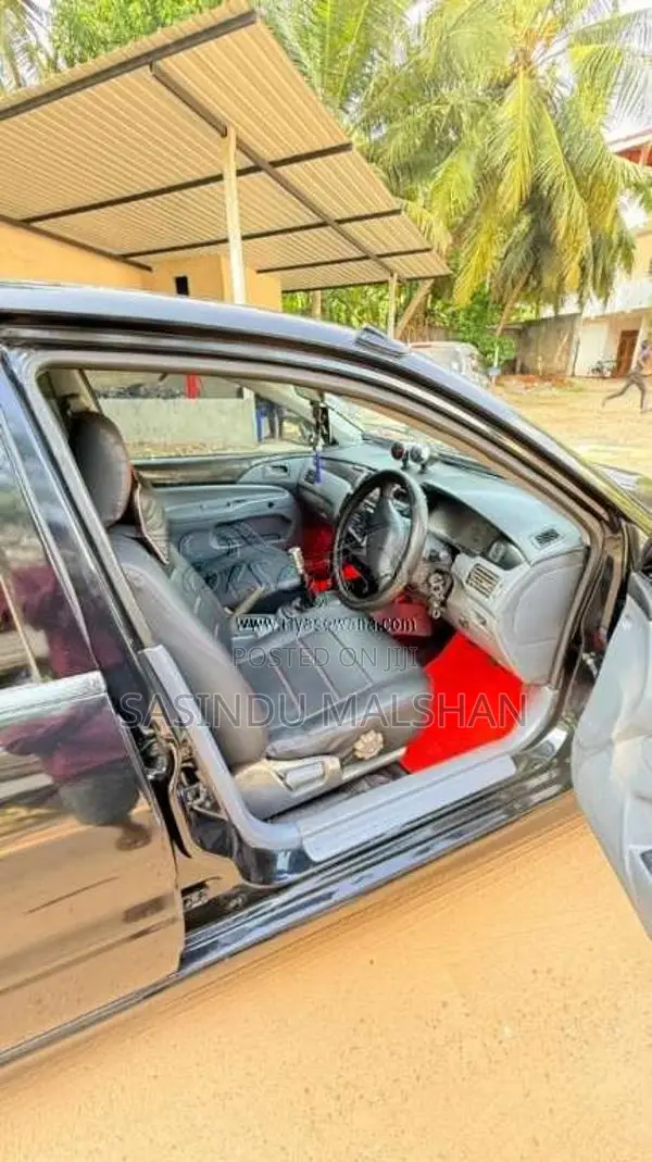 Mitsubishi Lancer 2002 Car (Used)