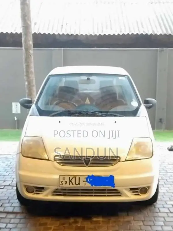 Micro Trend 2012 Car (Used)