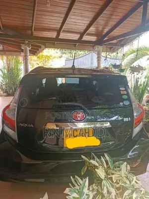 Toyota Aqua G Grade 2013 Car (Used)