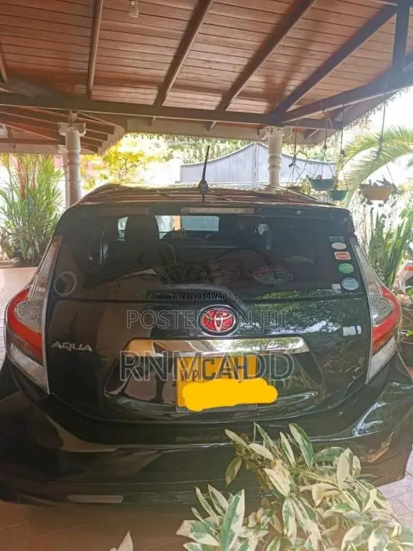 Toyota Aqua G Grade 2013 Car (Used)
