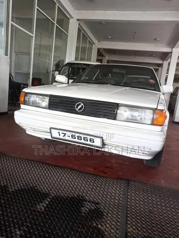 Nissan E-B12 Sunny 1988 Car (Used)