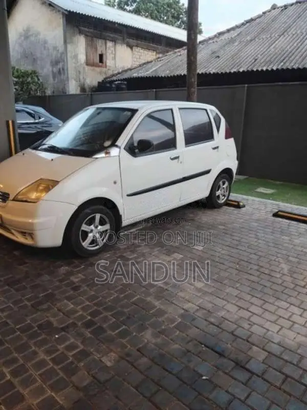 Micro Trend 2012 Car (Used)