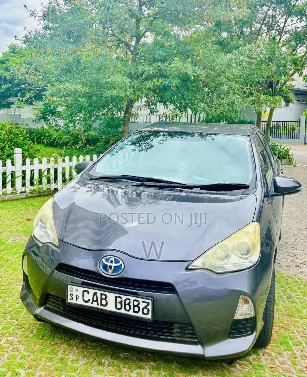 Toyota Aqua S Grade 2014 Car (Used)