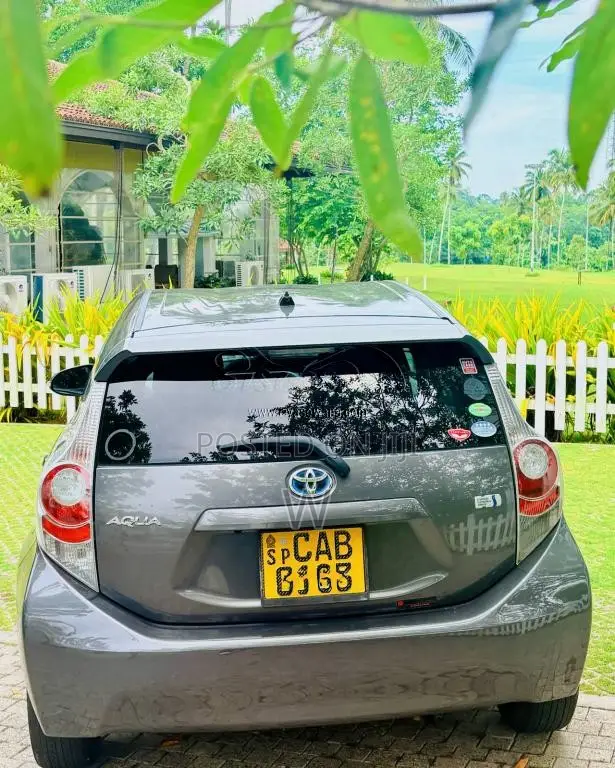 Toyota Aqua S Grade 2014 Car (Used)