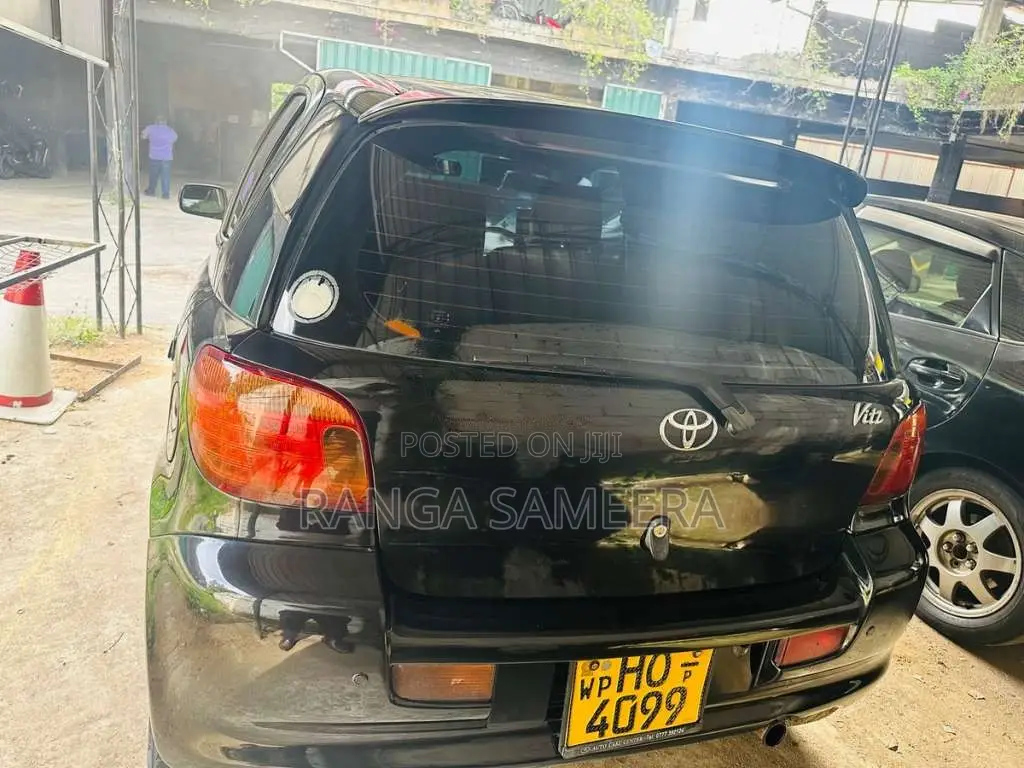 Toyota Vitz RS 2000 Car (Used)