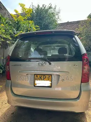 Toyota Avanza 2011 Car (Used)