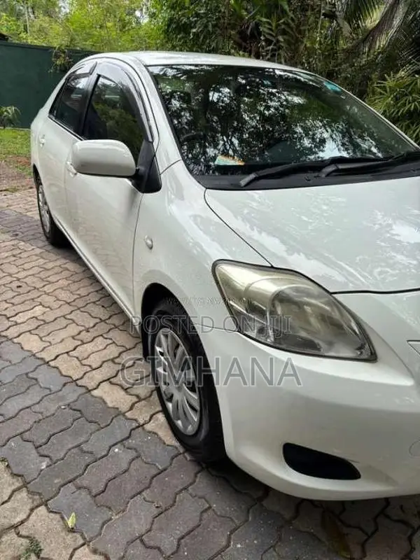 Toyota Belta 2007 Car (Used)