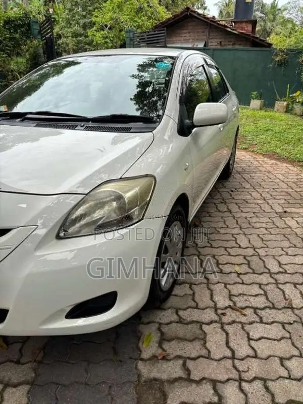 Toyota Belta 2007 Car (Used)