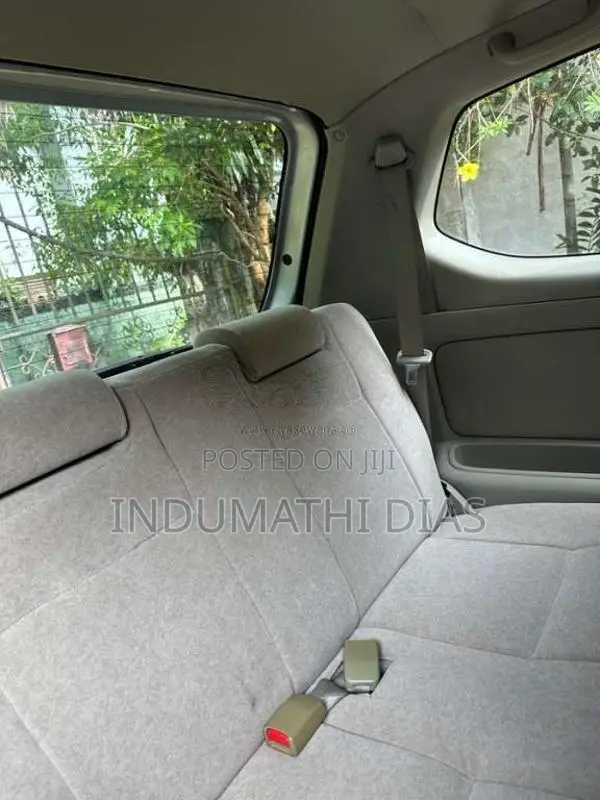 Toyota Avanza 2011 Car (Used)