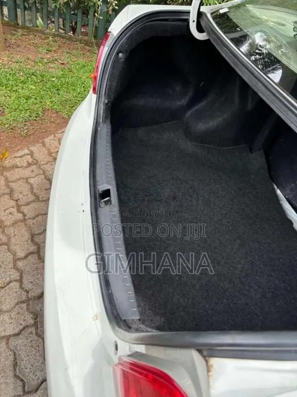 Toyota Belta 2007 Car (Used)