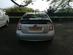 Toyota Prius 2014 Car (Used)
