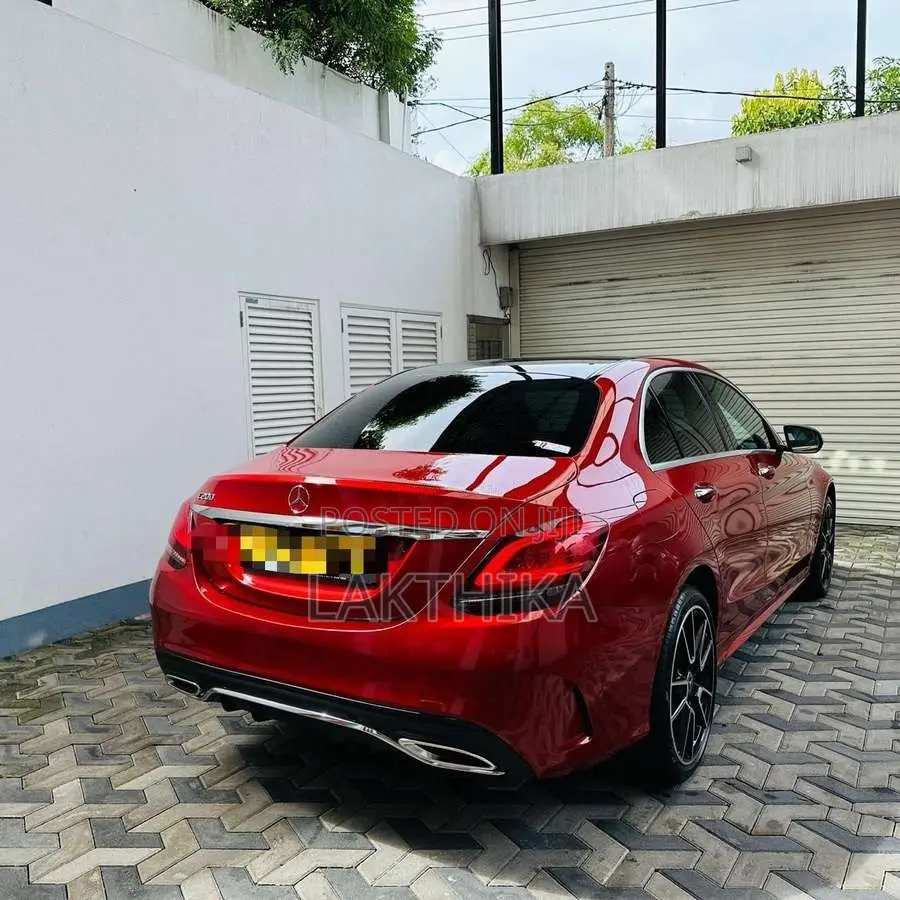 Mercedes-Benz C200 2018 Car (Used)