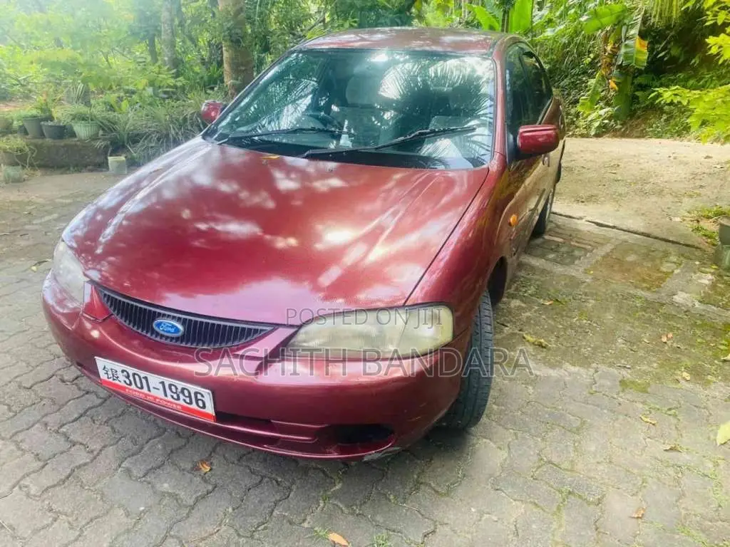 Ford Ghia 1998 Car (Used)