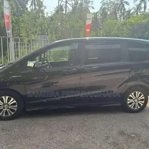 Honda Freed 2013 Car (Used)