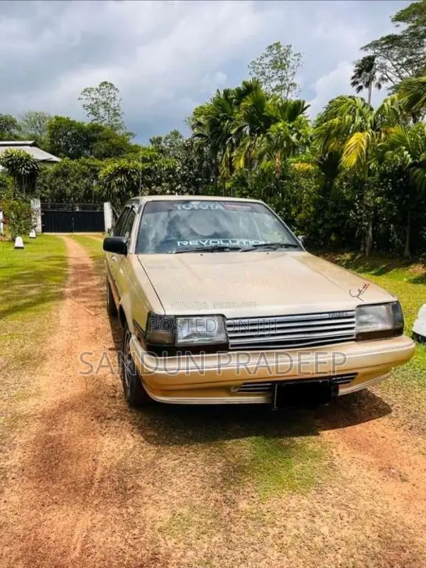Toyota Corona 1985 Car (Used)