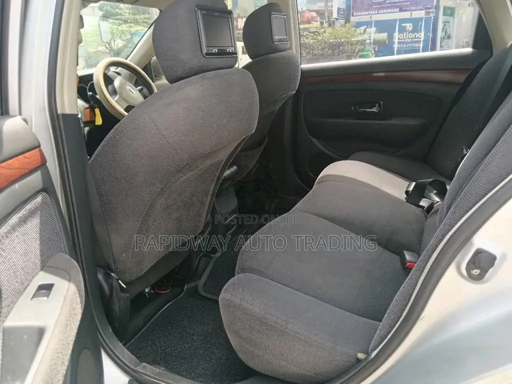 Nissan Bluebird 2011 Car (Used)