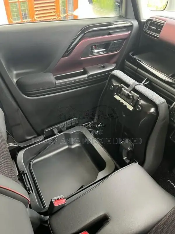 Suzuki Spacia Custom HYBRID XS 2024 Car Unregistered (Recondition)