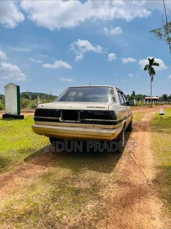 Toyota Corona 1985 Car (Used)