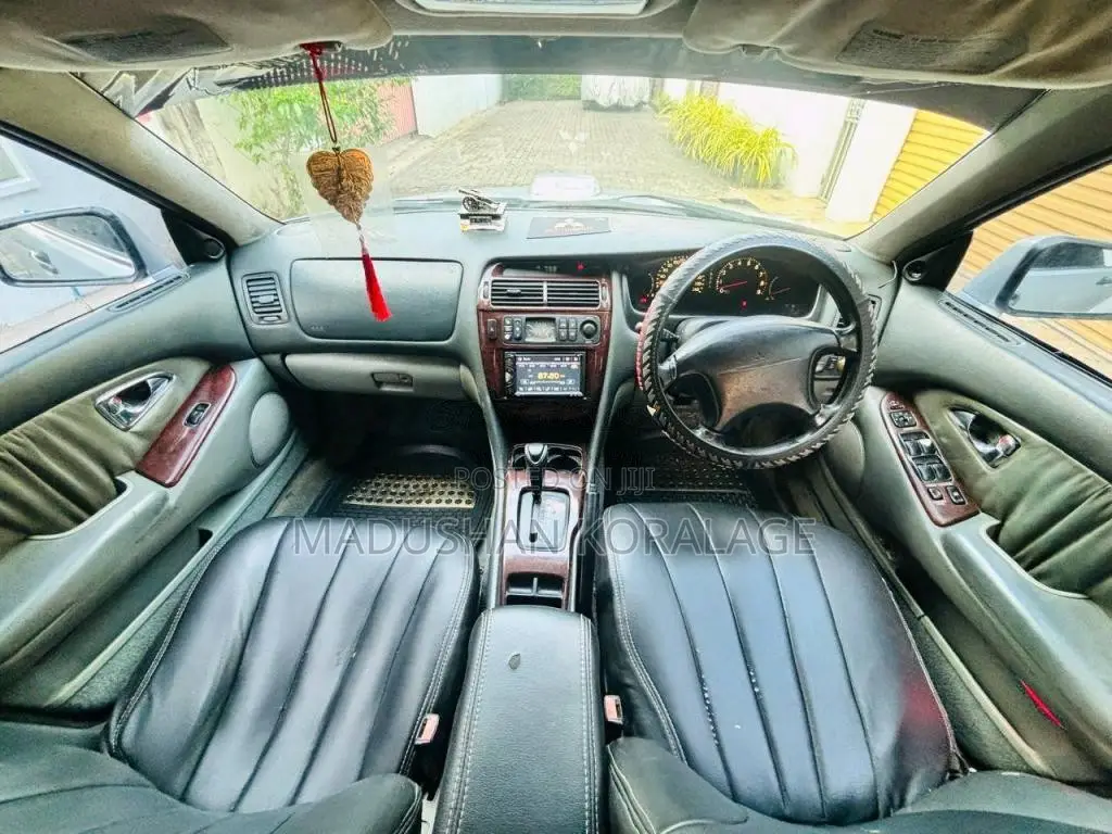 Mitsubishi Galant 2000 Car (Used)