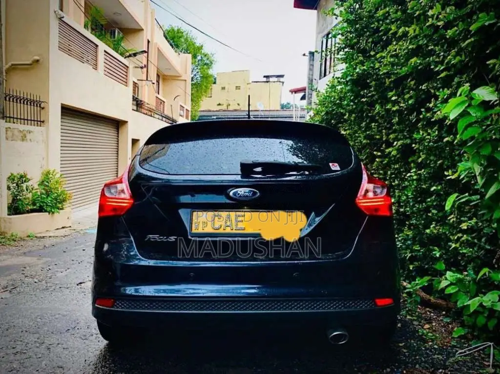 Ford Focus 2013 Car (Used)