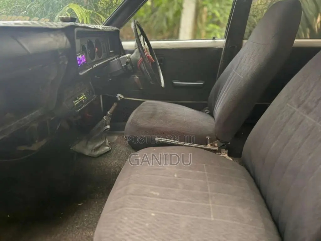 Toyota Corolla 1976 Car (Used)