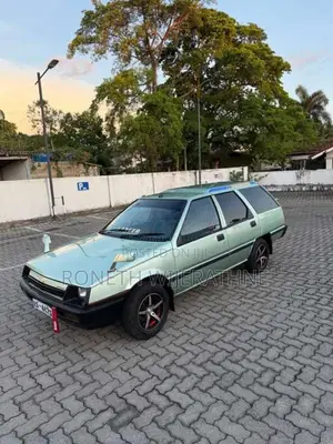 Mitsubishi C12 1986 Car (Used)