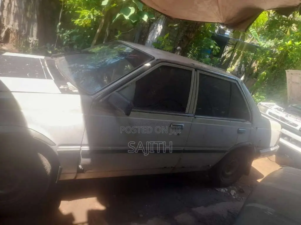 Nissan B11 1989 Car (Used)