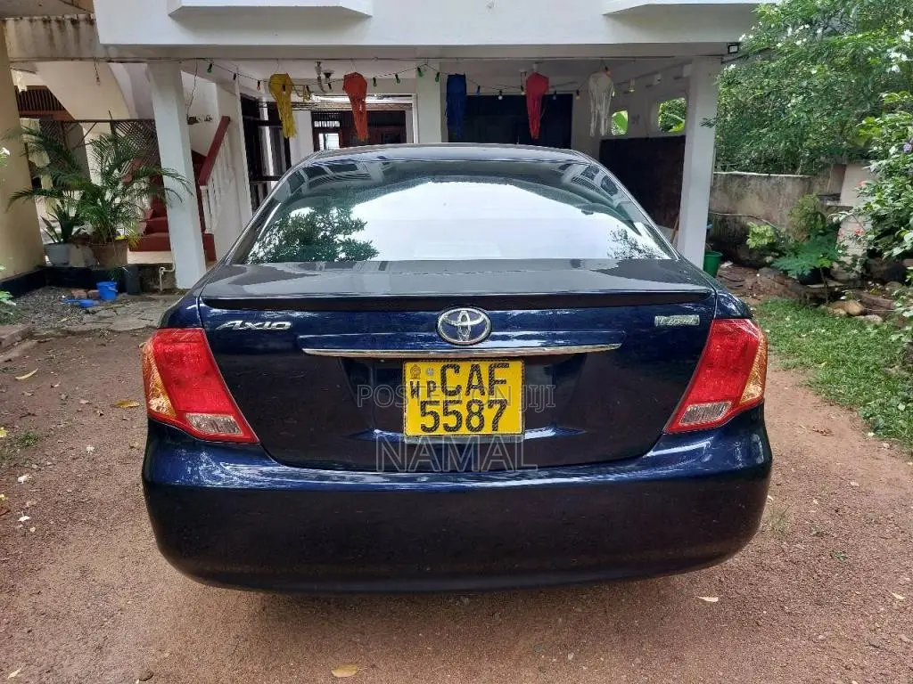 Toyota Axio 2007 Car (Used)