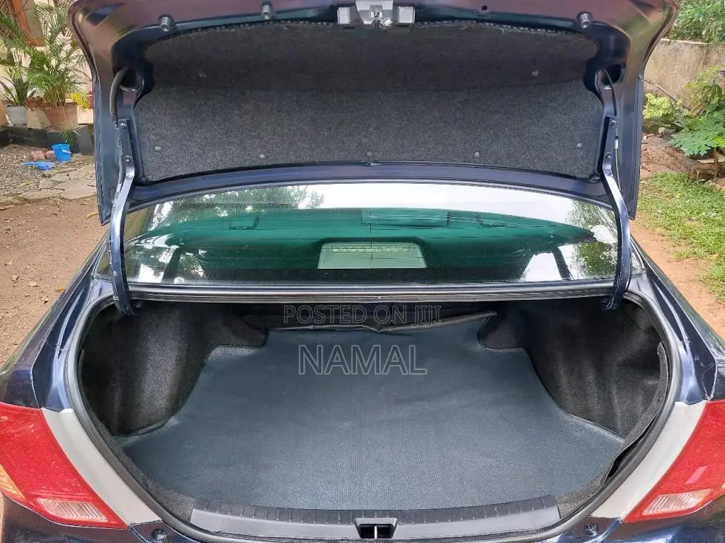 Toyota Axio 2007 Car (Used)