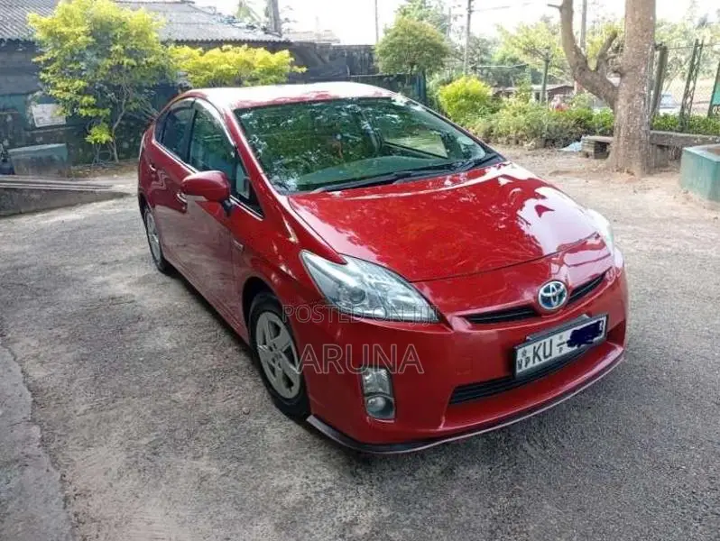 Toyota Prius 3rd Generation 2011 Car (Used)