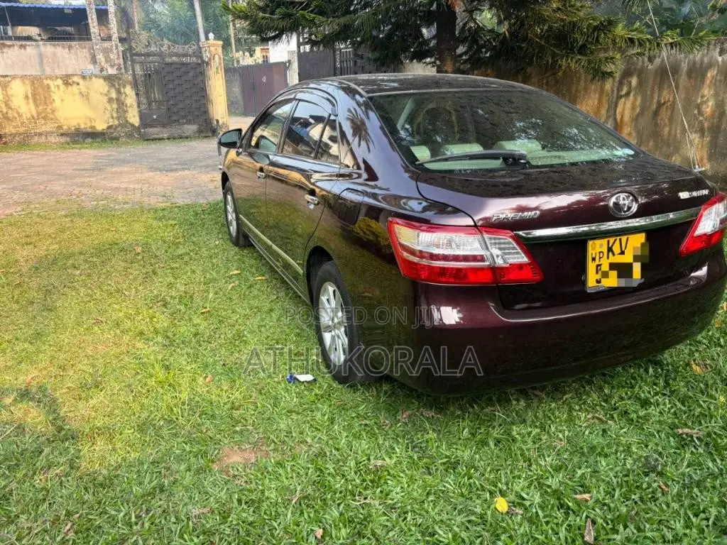 Toyota Premio 2013 Car (Used)