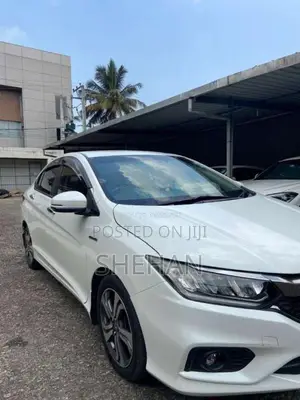 Honda Grace 2014 Car (Used)