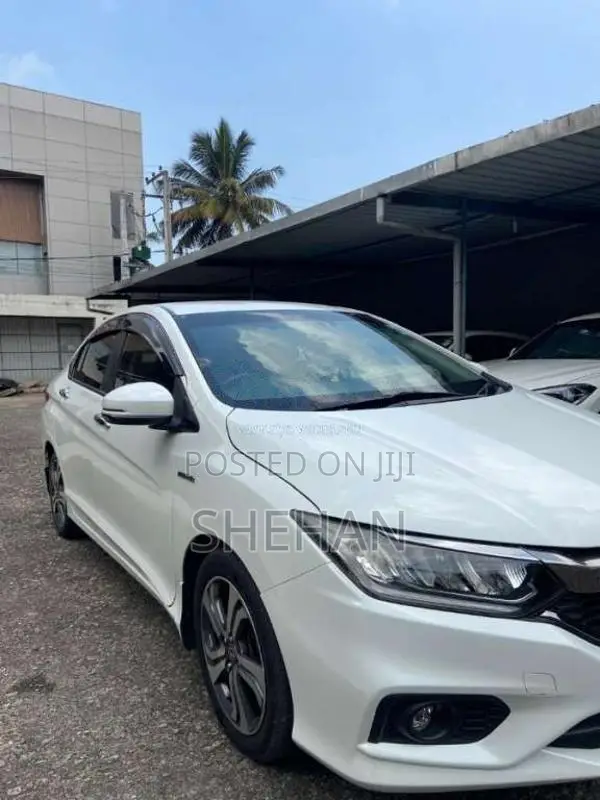 Honda Grace 2014 Car (Used)