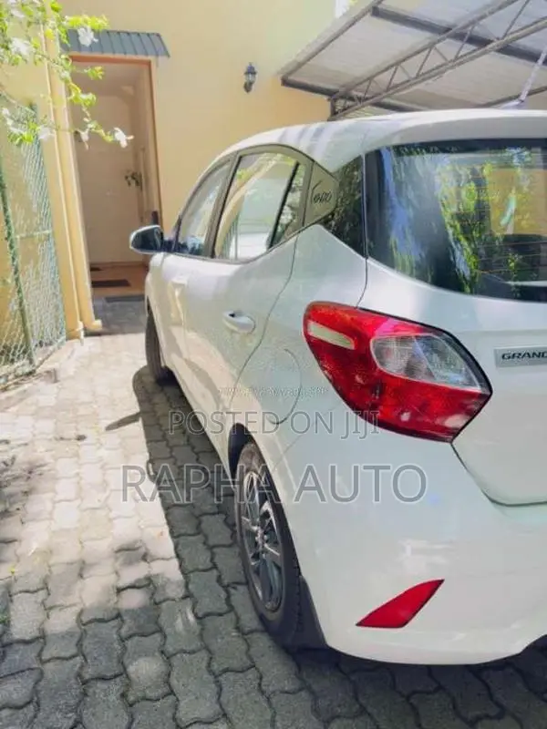 Hyundai Grand I10 2023 Car (Used)