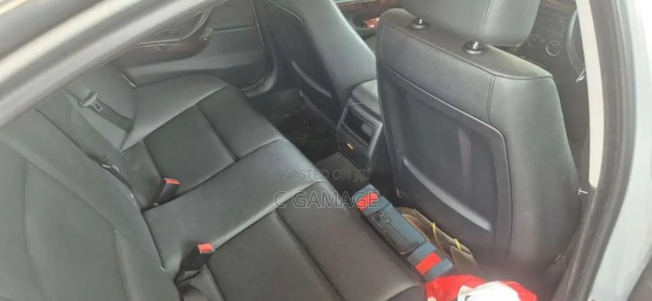 BMW 320i 2008 Car (Used)