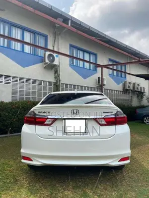 Honda Grace 2014 Car (Used)