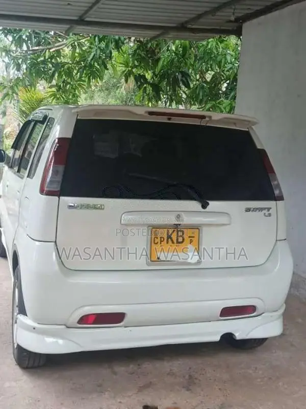 Suzuki Swift 2002 Car (Used)