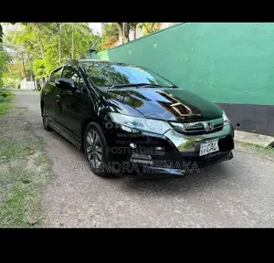 Honda Insight Ze3 2015 Car (Used)