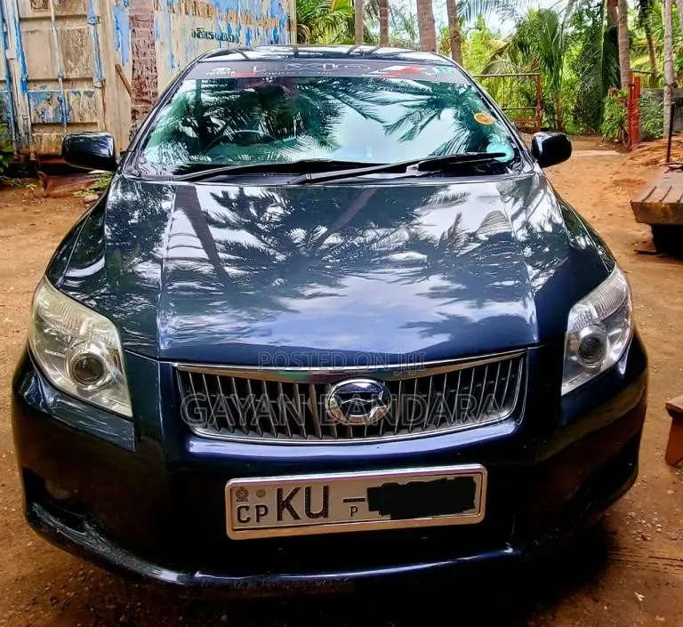 Toyota Axio 2010 Car (Used)