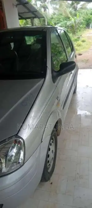 Tata Indica V2 2005 Car (Used)