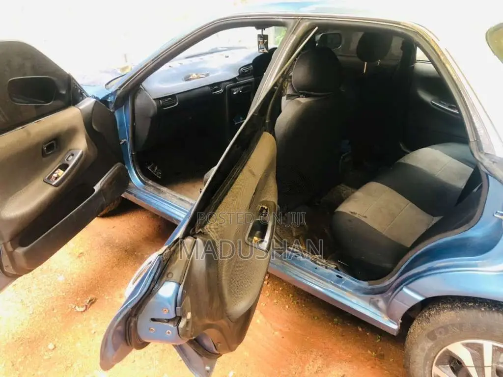 Nissan Presea 1990 Car (Used)
