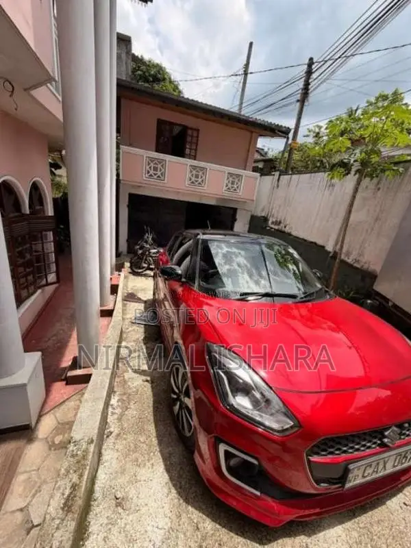 Suzuki Swift 2017 Car (Used)