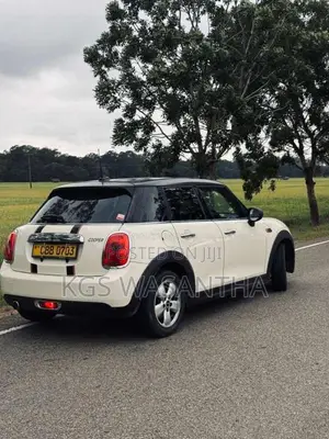 BMW Cooper 2018 Car (Used)