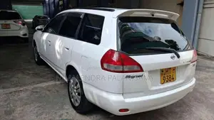 Nissan Wingroad 2000 Car (Used)